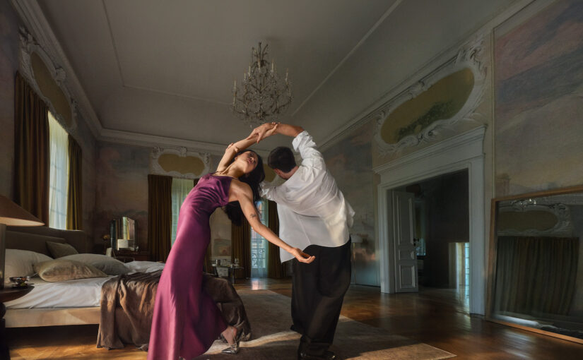 Dansul ca metaforă a relațiilor în noua campanie Answear AW2025