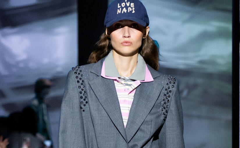 Stilul Preppy reinterpretat la Answear RUNWAY SS26 – naturalețea deschide noul sezon